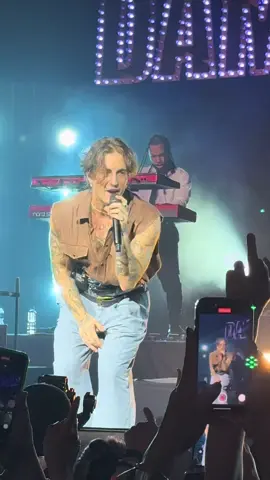 Damiano David.                              Funny little Fears.                           Brasil-São Paulo.                            First Time - segunda vez fim do show#damianodavid #funnylittlefears #funnylittlefearsdamianodavid #funnylittlefearsworltour2025 