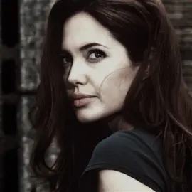 Movie season #mrandmrssmith #mrandmrssmithedit #angelinajolie #bradpitt 