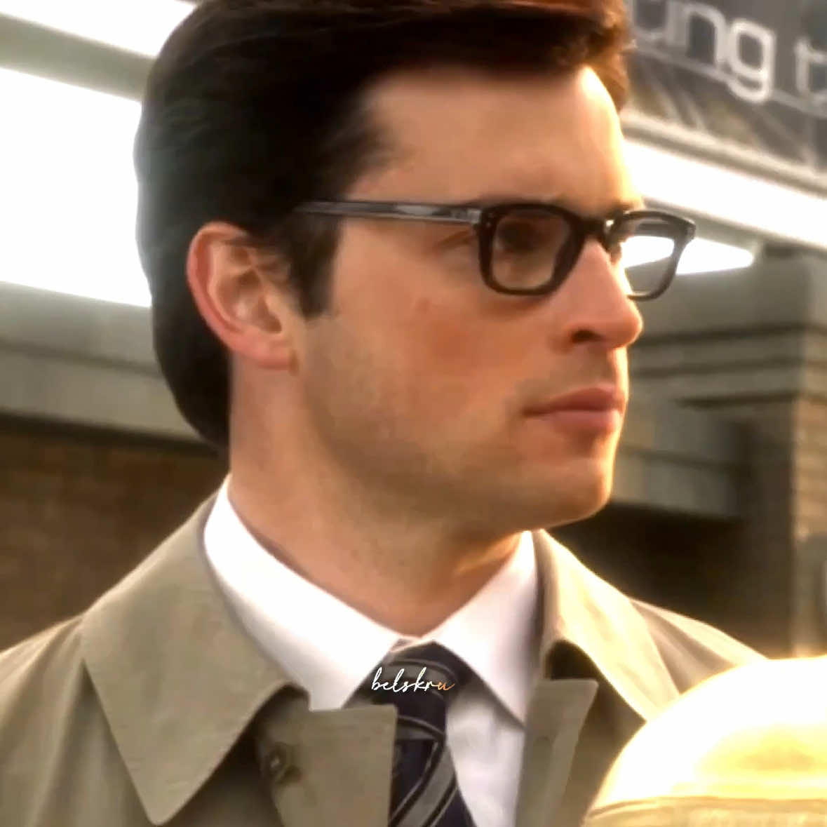 oh how I love daily planet clark ||  scps: recrised.scp, anythinggeditspacks, & littleredscenepacks on ig  ac: @GRIMESAUDIO  #clarkkent #clarkkentedit #smallville #smallvilleedit #belskru  dt: @⋆˚࿔ Emma𝜗𝜚˚⋆ @diamonddd💕 @angel ౨ৎ @ems 💋 @h a n i a @𝒋𝒂𝒚☆ @Henry @Cami ₊˚⊹ ᰔ @gaby 🏹 