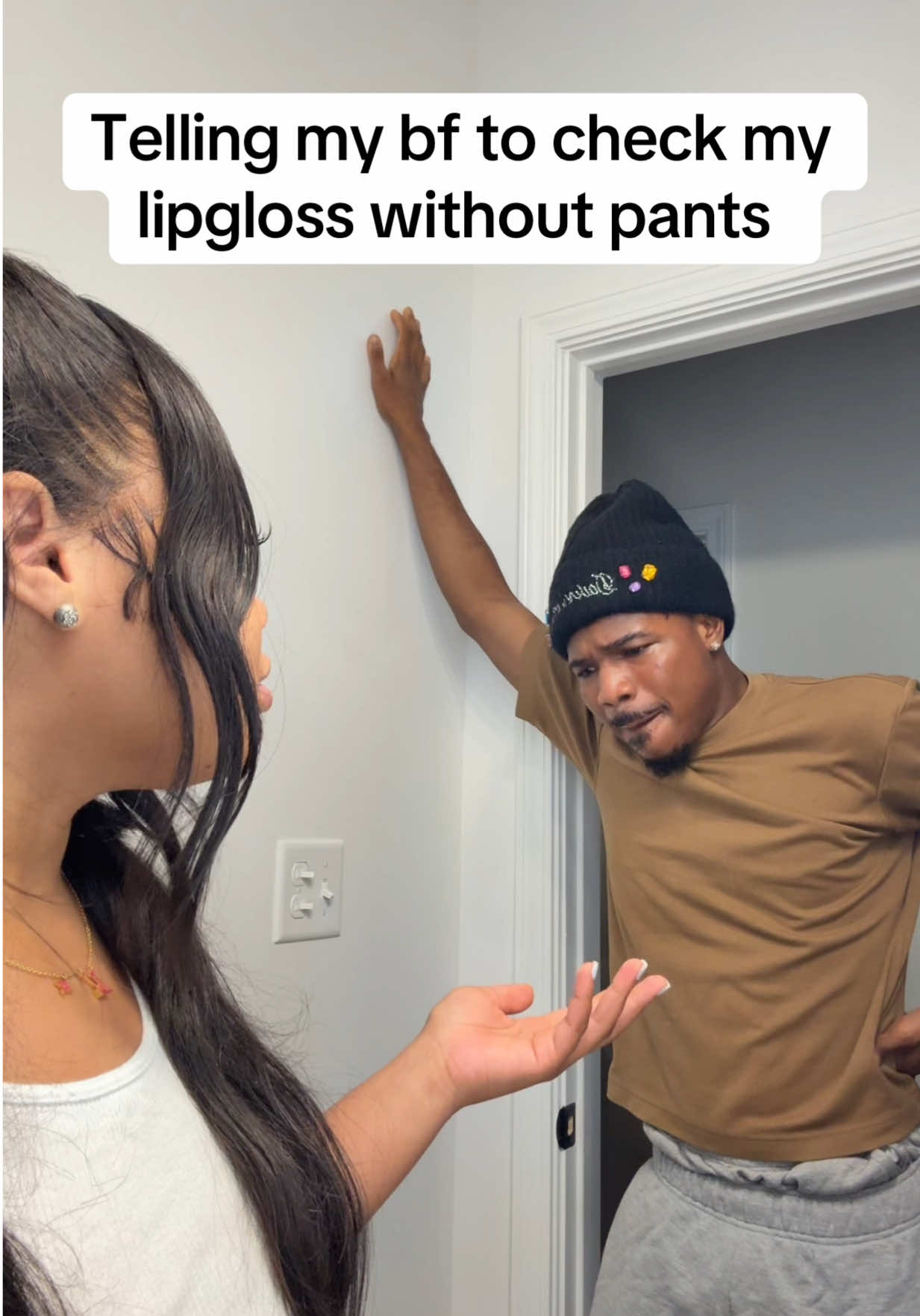 I just needed a lip gloss check🤷🏽‍♀️🙆🏽‍♀️😭 #fyp #muizandjae #funny 