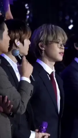 Um amor tão forte que o destino uniu para sempre. #jikook #jikook_is_real #bts #jimin #jungkook 