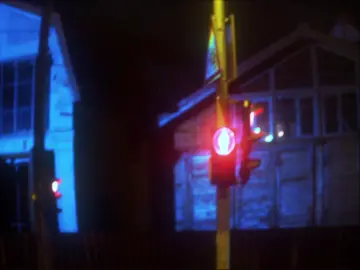 наступне відео з жовтим тг: клуб шкільна меланхолія #новаукраїнськамузика 