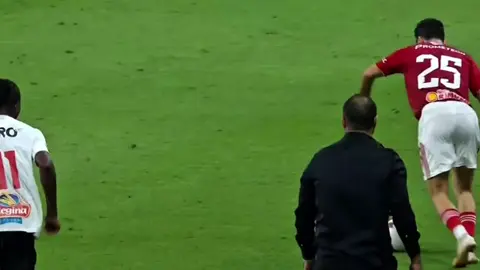 انا اللي جرحت احساسها😍😍😍 #SuperCupAD #انا_اللي_جرحت_احساسها  #الاهلي #بن_شرقي #احمد_السيد_زيزو 