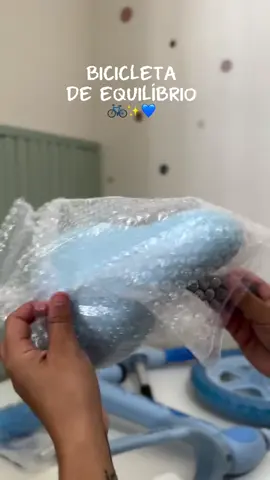 Dê uma olhada em Bicicleta De Equilíbrio Sem Pedal Dino Azul YuupiCompre na Shopee agora! https://s.shopee.com.br/6VFut1MIeD