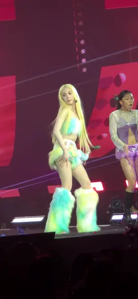 สตอร์เบอร์รี่มรกตท้าทายพรบ.มาก😁🤭#lingorm1st_impactfancon #ormkornnaphat #ออมกรณ์นภัส #lingorm1stfancon 