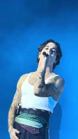 Minha alma saiu do corpo haha @Damiano David São Paulo 7/11/2025