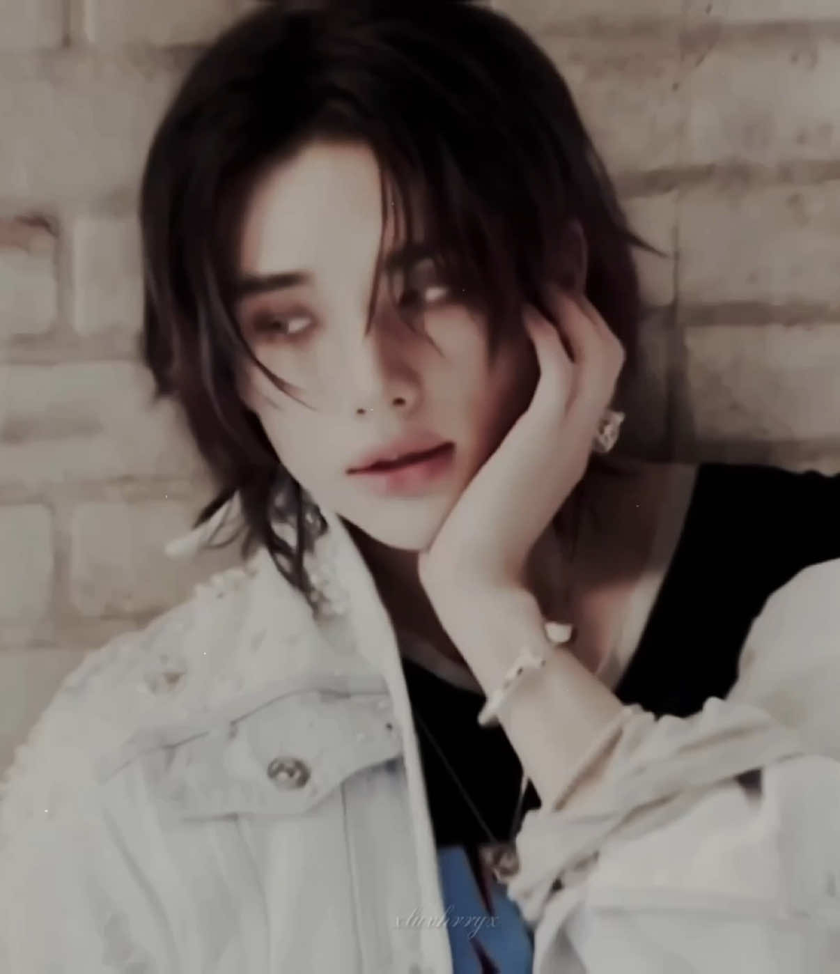 — { #hyunjin } :: i need this man so bad :: #hyunjinedit #fyp #edit #straykids  - cc: ghsrrypresets  scp: me 