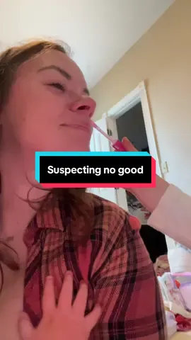 Just a little make up time with the kids #yeah #MomsofTikTok #keepitreal #fyp #mama 