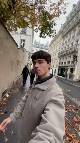 📍6 rue Clauzel, 75009 Paris.  #depotvente #friperie #friperieluxe #thriftstore #thrift 