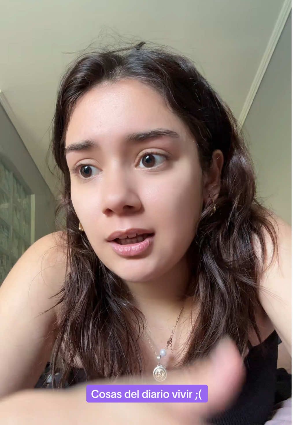 Insisto para mí la vida hoy es muy linda, y siento que volví a ser yo, pero esto me pesa y me angustia, no sé q hacer diferente #estudiantes #university 