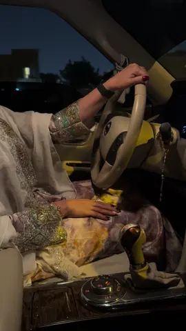 تزعل و أنا الي منك زعلان 😢