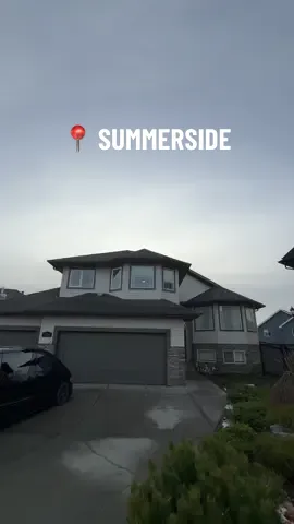 🏡 1324 70 St SW | Summerside, Edmonton 💰 $768,800 📏 2,161 sq ft above | 3,600+ sq ft total 🚗 Triple car garage Inside you’ll find: 🛏 6 bedrooms | 🛁 4 full baths (2 ensuites) 🌅 Private master retreat 🔥 Vaulted living room with gas fireplace 🎬 Theatre room + 🍸 Wet bar 🪵 Fresh paint & updated flooring 🌳 Largest lot in the cul-de-sac 📍 Close to schools, parks & major routes #YEGHomes #LuxuryHomeTour #EdmontonRealEstate #southedmonton #edmontonhomes 