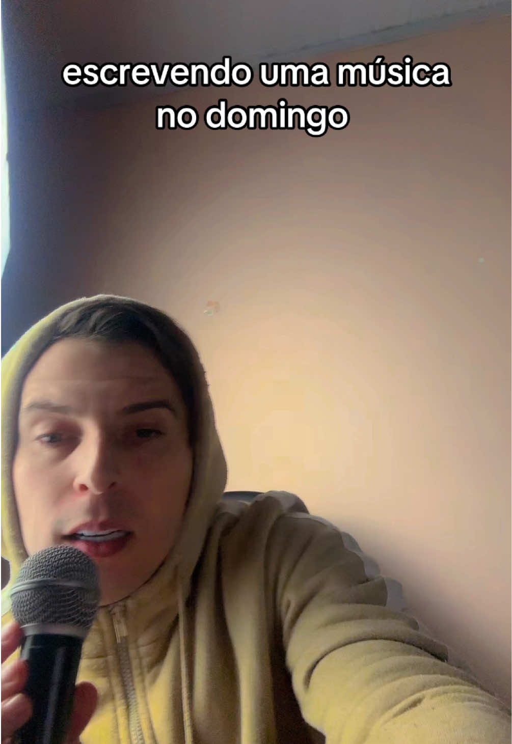 escrevendo uma música, o que você achou? 