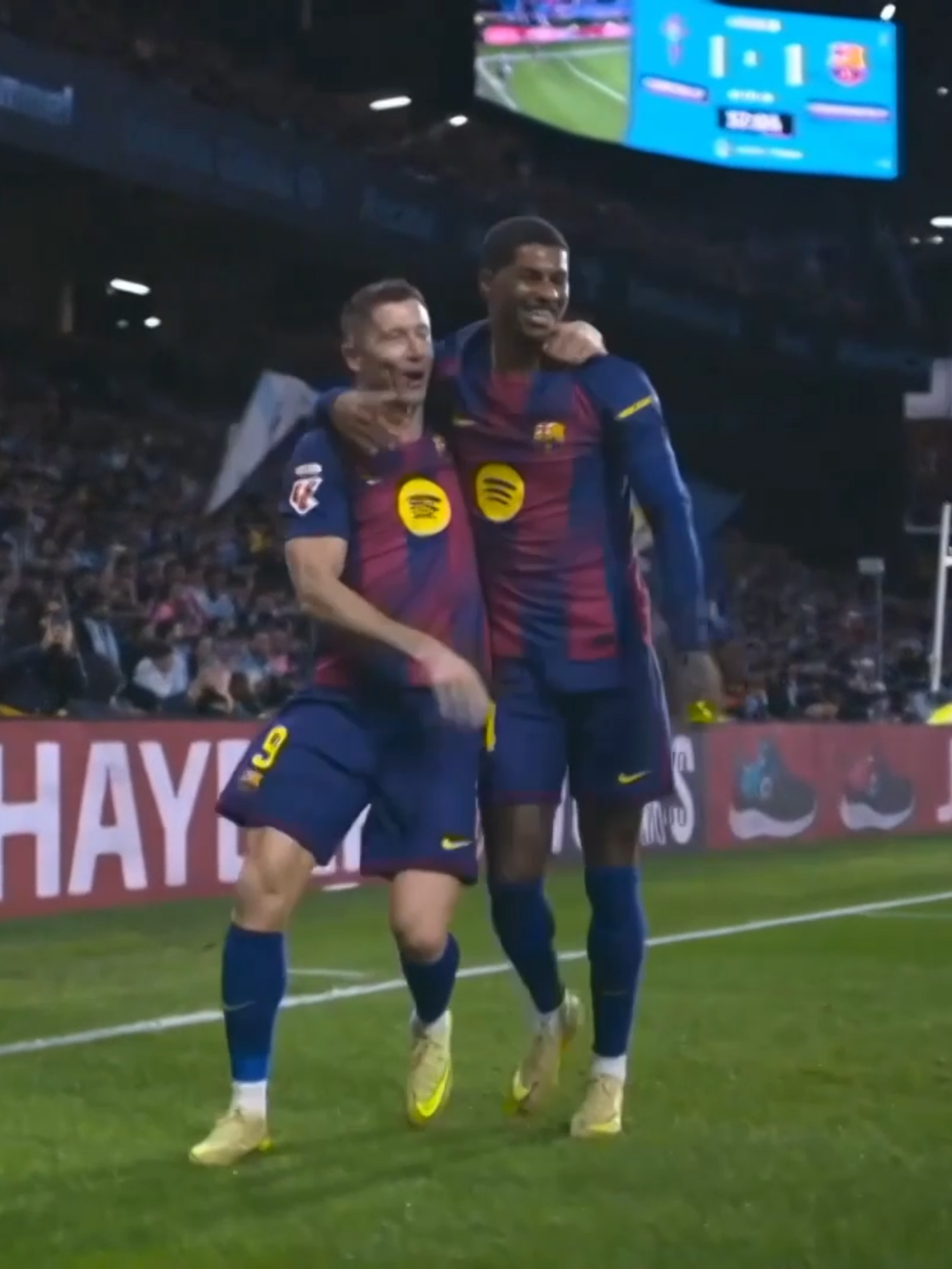 ⚽️ Robert Lewandowski golcülüğünü konuşturdu. Barcelona bir kez daha önde! #SadeceSpor #LaLiga #barcelona #celtavigo #lewandowski