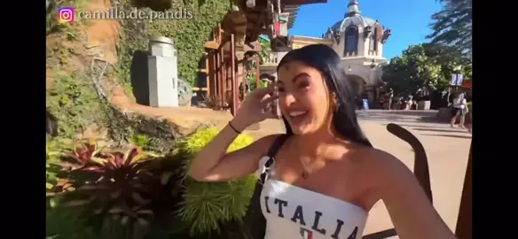 In questa clip camilla e il suo gruppo stavano esultando per aver ottenuto il disability pass #camilladepandis 