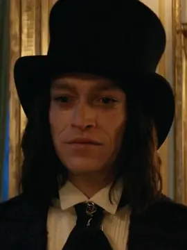 Romania 💅🏻 #dracula #draculaedit #draculaalovetale #dracula2025 #caleblandryjones #zoebleu #zoëbleu #fyp #viral 