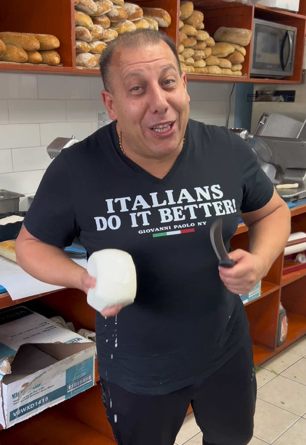 Time to make a Sangwheech! The Badda Bing sandwich on the menu 😍🔥🍷🇮🇹💙🤌🏻 @giovannis.italian.deli #foryou #fyp #food 