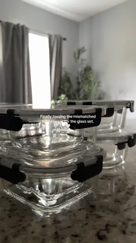 plus these containers have kept my fruit fresh so much longer 😭 #glasscontainers #foodstorage #kitchen #tiktokshopcybermonday #tiktokshopblackfriday 