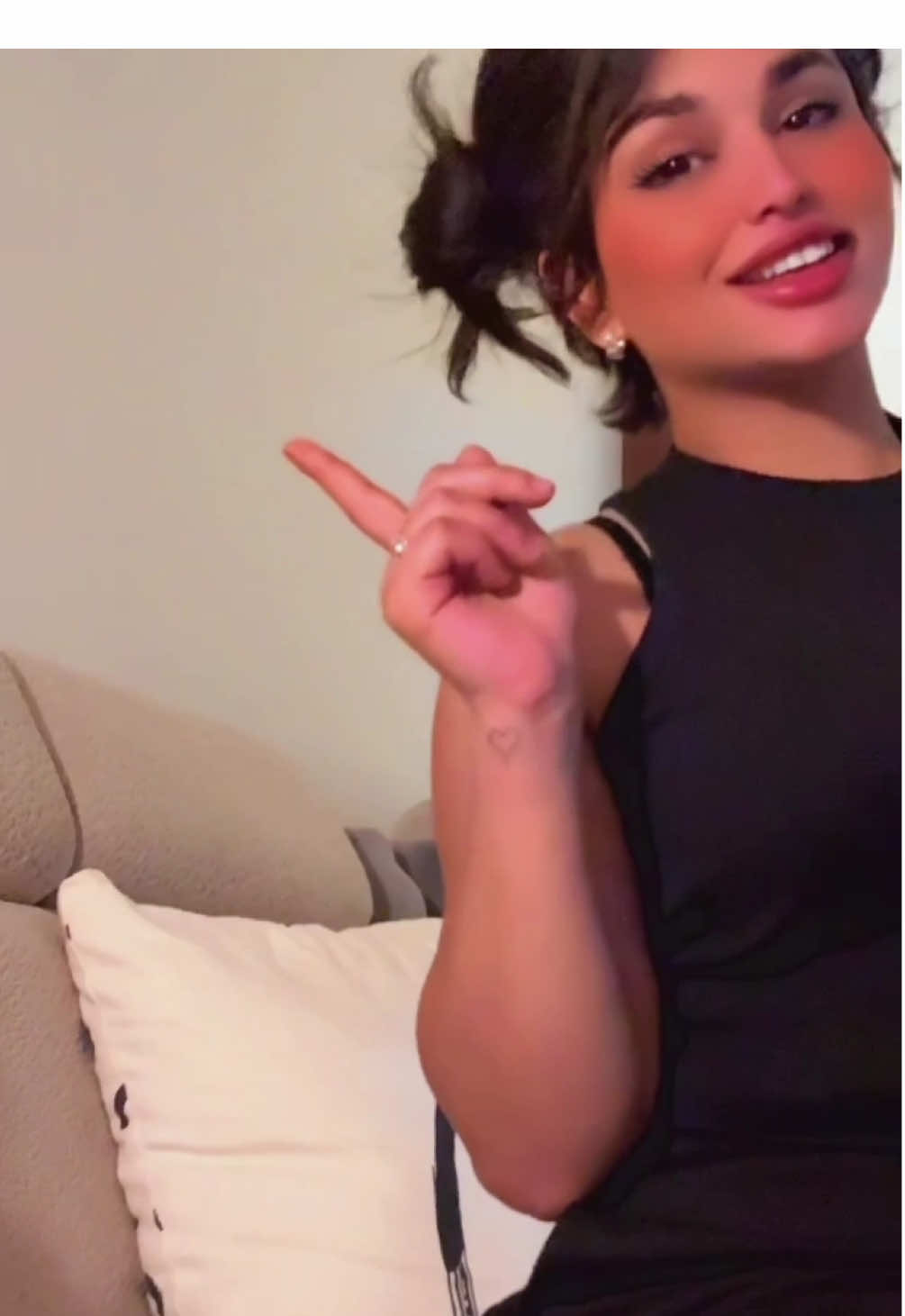 هنا بدأت تتأكد 🕊️❣️#boorow1 #عبير #اكسبلور 