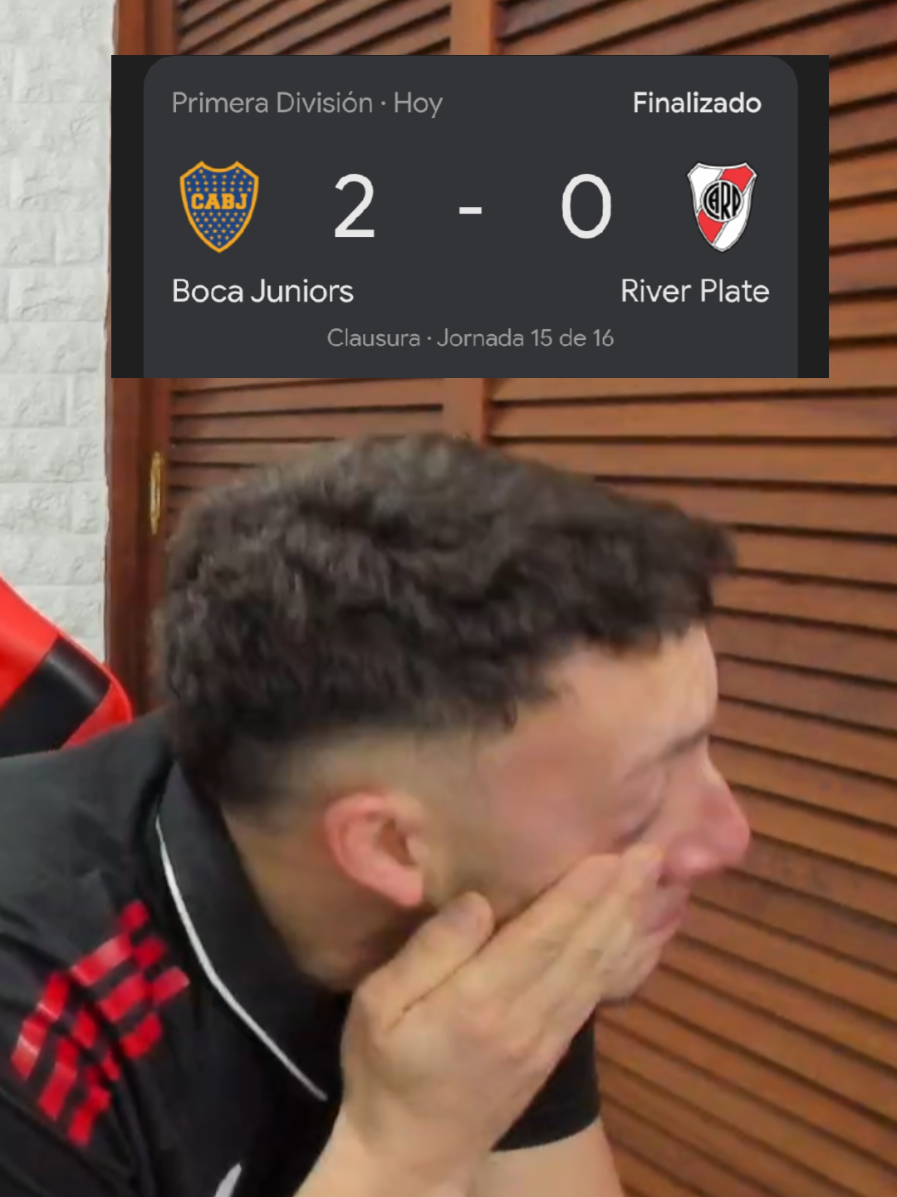 HINCHA DE RIVER SE QUIEBRA EN LLANTO TRAS LA DERROTA DE RIVER ANTE BOCA #riverplate #bombonera #merentiel #gallardo #bocajuniors 