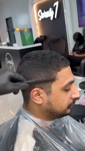 High fade tutorial #fyp #fypシ゚viral #fypage #fyppppppppppppppppppppppp @Iam jake cut💫🦅 @LEGISBARBER @popgee the hairstylist @ᴠᴇɴᴅɪ_💈💈 @Dicashdebarber @Kooko de Barber  @LYRICS TREND 