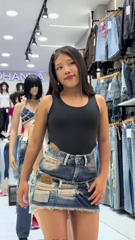 4 colores disponibles en nuestras faldas más virales de Perú 🇵🇪 recuerda que somos una marca peruana  que te trae tendencia #fpy #fpyシ #paratiiiiiiiiiiiiiiiiiiiiiiiiiiiiiii #falda #navidadentiktok 