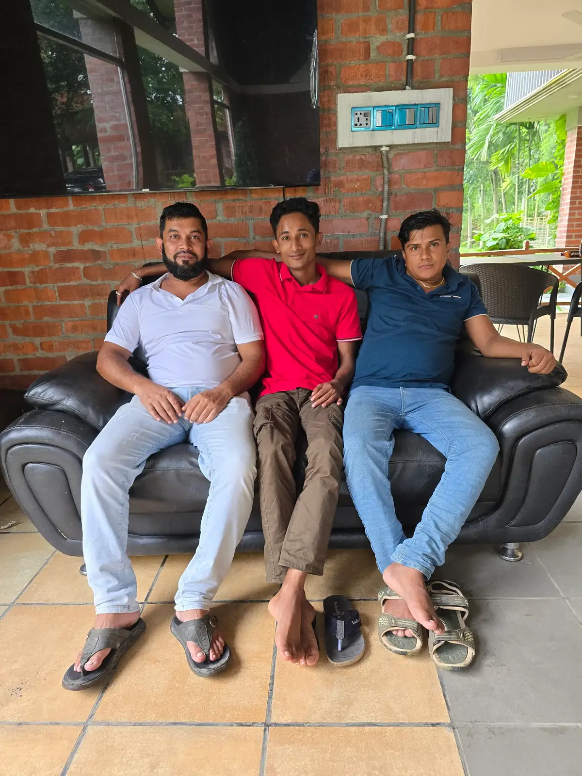 সুখ নেই কথাটি ভুল, সুখ ঠিকই আছে কিন্তু সবার ভাগ্যে সেটা নেই। 😢#southafrica #soudiarabia #tanvirhasansaddam #foryoupage #আমি_ততক্ষন_ভদ্র_আপনি_যতক্ষণ_ভদ্রতার_যোগ্য 