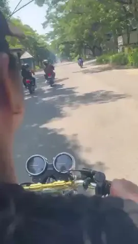 Genggam Erat Jika Membuatmu Bahagia !.... #blayersurabaya #spekblayer #blayer135cc #rxkingindonesia #rxkingsurabaya 