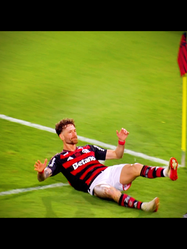 Gol do Léo Pereira!!🤩 #flamengo #leopereiraflamengo #viral 