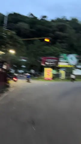 Jika di rasa ragu dan montor kurang sehat,jangan d paksakan lewat jalur ini,opo maneh rem e motormu Senin Kemis terutama metic #jalurlamasarangan #ngerongmagetan #sarangan 