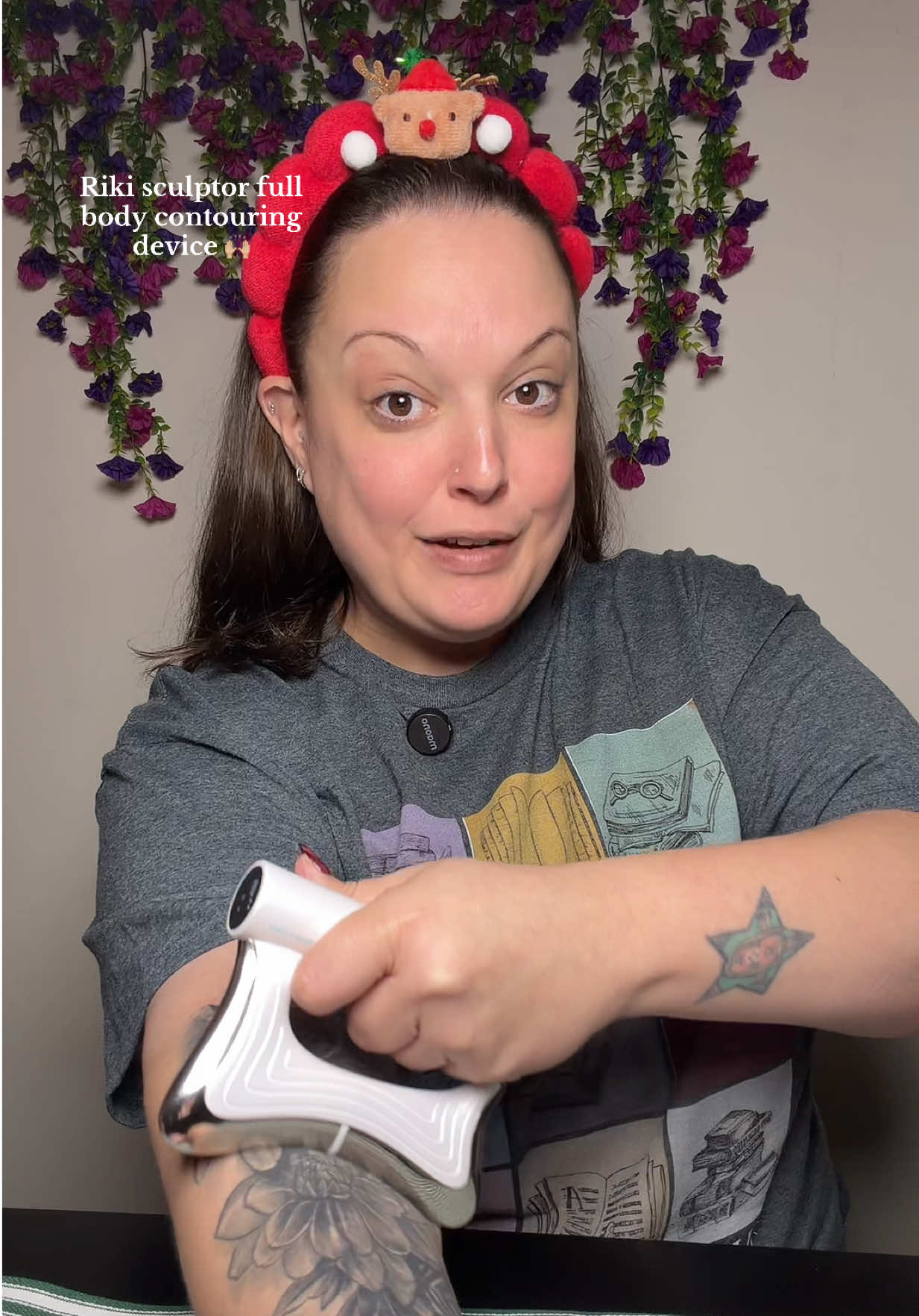 Full body contouring device from @rikilovesriki is the only thing I’d need under the Christmas tree 🎄🎁 #RikiLovesRiki #BodyContouring  #TikTokShopBlackFriday #TikTokShopCyberMonday #TikTokShopCreatorPicks