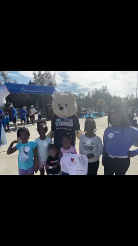 In honor of my baby girl & every Type 1 Diabetic out there, we walked 1.2 miles today! November is Diabetes Awareness Month 💙🩵🥳 we had an amazing time & met some amazing people. So honored to be apart of such an incredible & impactful event! Don’t forget to wear your BLUE🩵💙 on November 14th for Diabetes Awareness Day!!! #type1diabetes #diabetictoddler #diabeticmom #diabetesawareness #breakthroughtype1 @breakthrought1d 
