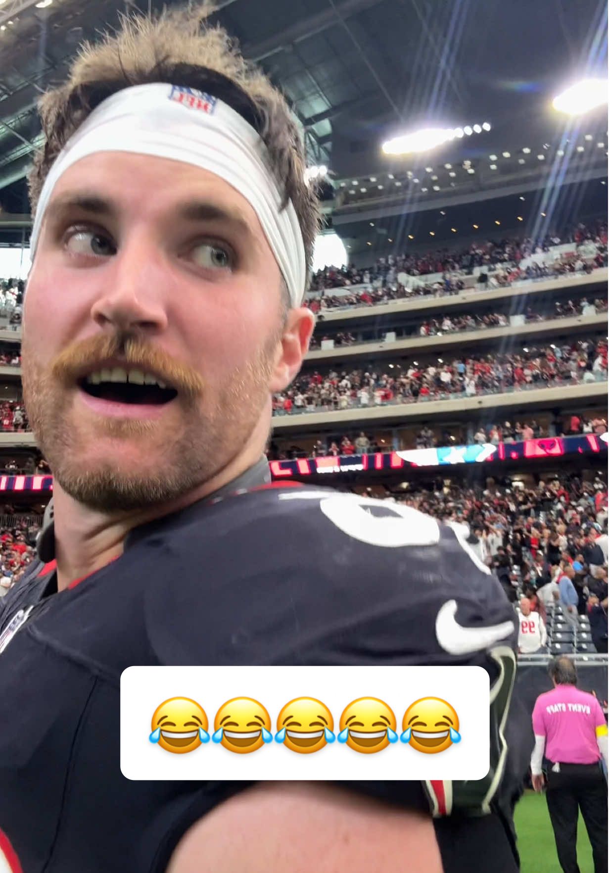 admin just wanted a selfie video 😂 #win #houstontexans #nfl #funny #daltonschultz 