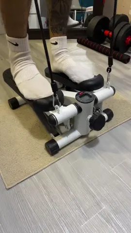 No gym, no treadmill? NO PROBLEM mas mura pa to at space-saver pa! 🚶😊 #ministepper #homeworkout #fyp #tiktokshop #affiliatemarketing 