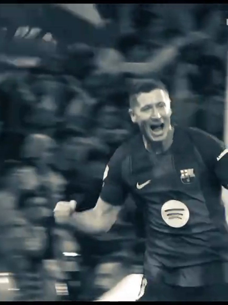 احلى شايب شافته عيناي.#ميسي #برشلونة #fyp #ليفاندوفسكي 