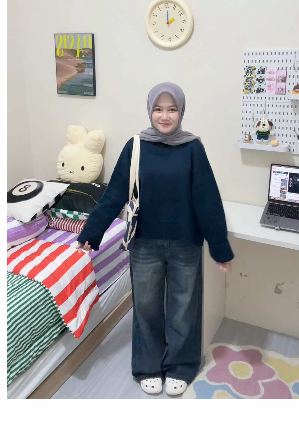 Sesuka itu sama jeans-nya LULU ukuranya slalu pas di aku yg tb 150 bb 47, aku pake uk S ya ! 👀🔖#jeanspetite #jeans #petite 