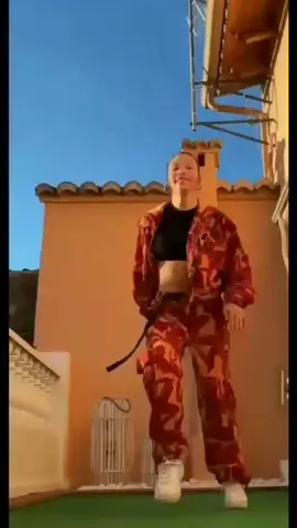 Tag your girl on this challenge💃#challegedc  Dopamine#challegesong #challengesound #fireboydopamine #fypシ゚viral🖤tiktok 