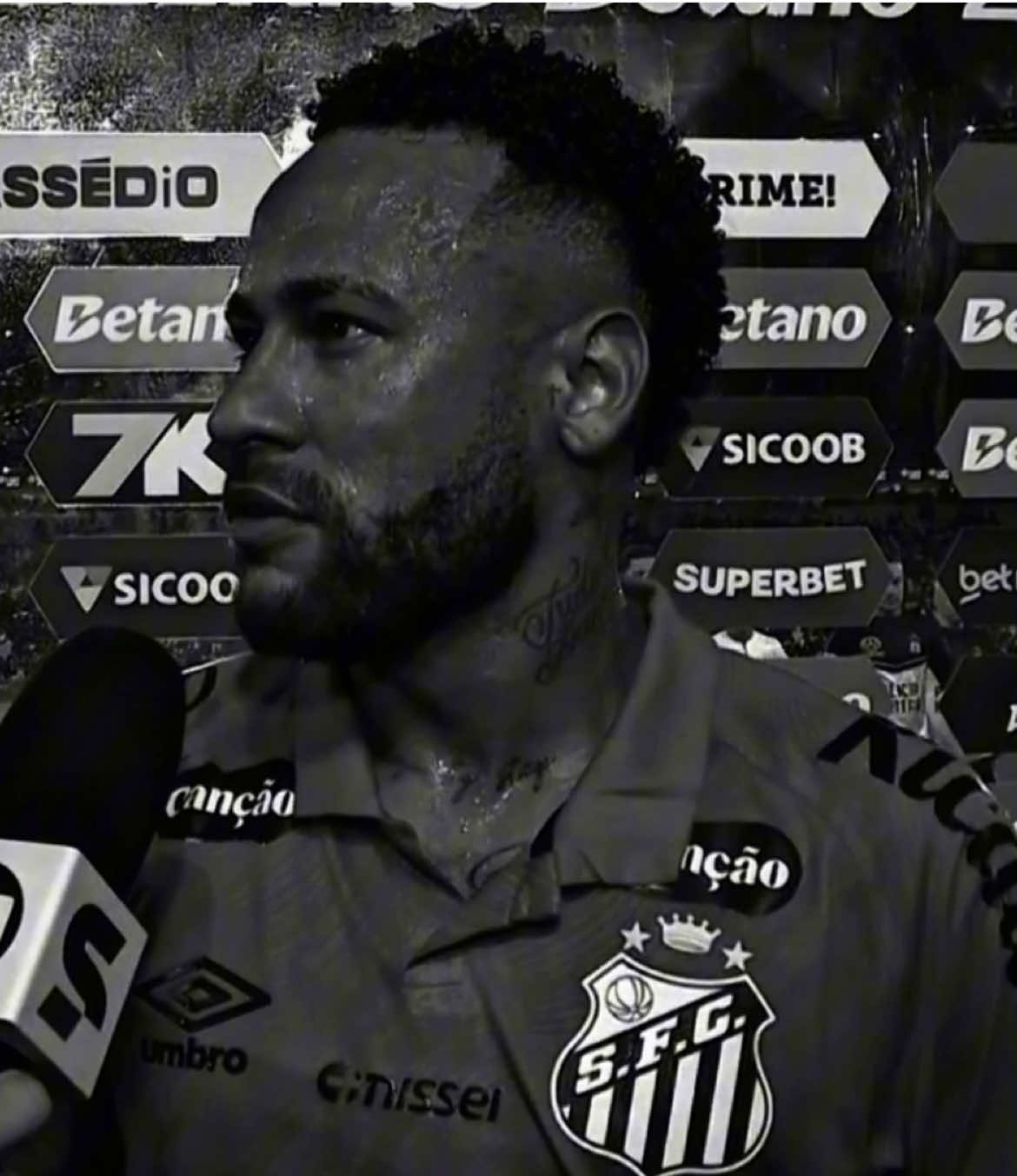neymar falando da arbitragem no jogo de hoje!! #neymar #neymaredits #neymaredit #edit #santosfc 