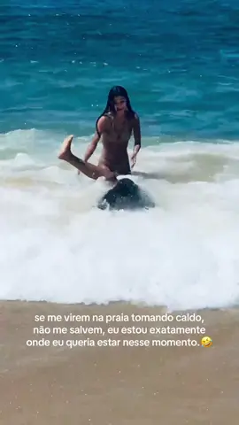 A Jennyfer tentando me pegar pelos pé 😂😂😂😂😂😂 #fyppppppppppppppppppppppp #praia 