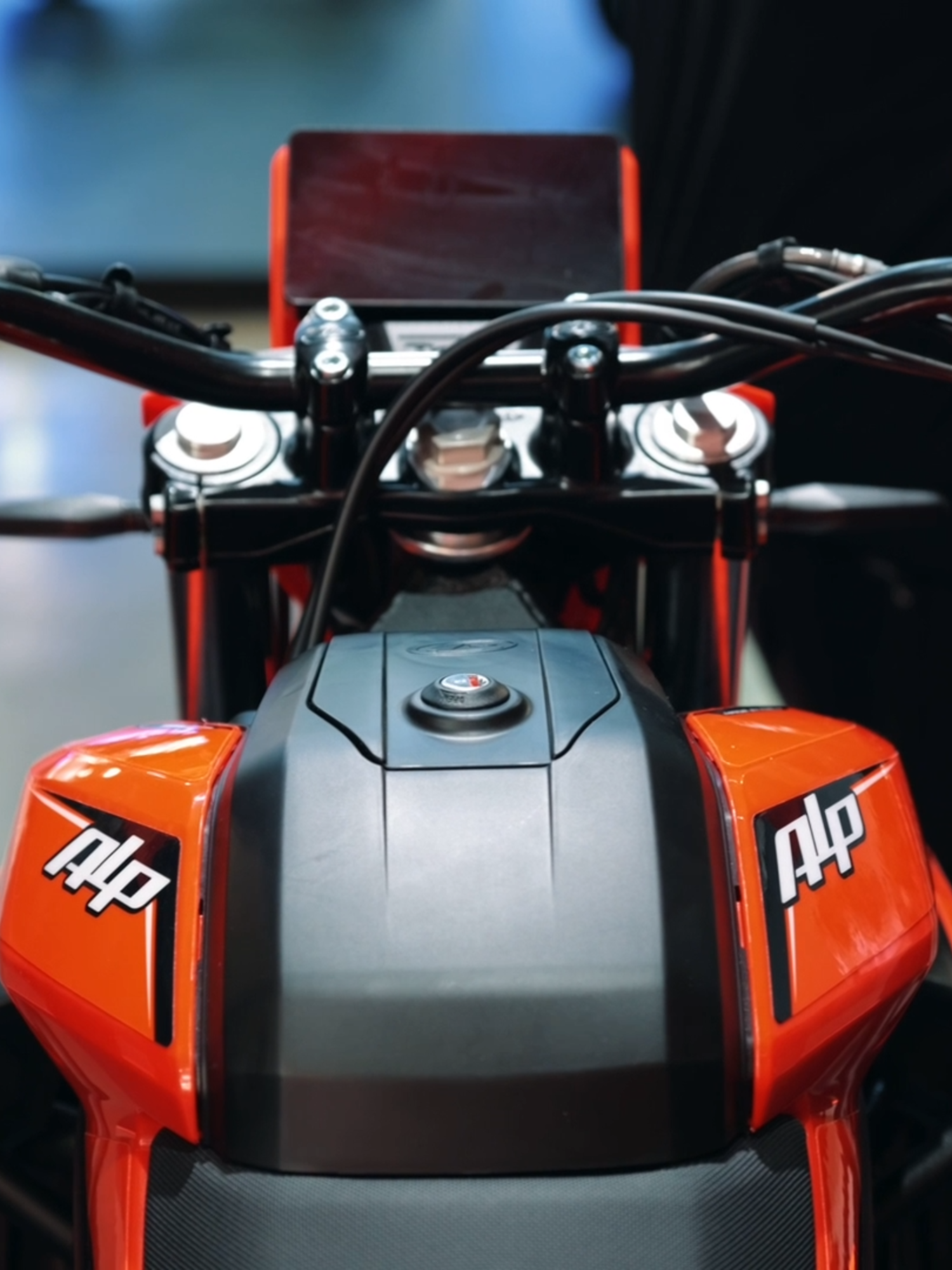 Makina Eicma Coverage 2025! Beta ALP has new goodies!#ShellAdvanceMotorcycleOils #eicma2025 #beta