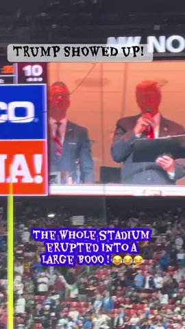 That was sooo embarrassing 😂😂😂 why would trump come to the commanders Game to enjoy himself and the government is shut down 