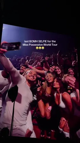 the most deserving people to end the best tour ever! @tate mcrae @Maddie @Gianna Cagg @isla🎱🍒⭐️ 