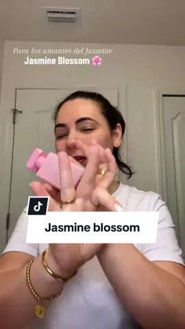 #jasmineblossom #oakchaperfume #perfumesparamujer #blackfriday #aidy_hdez 