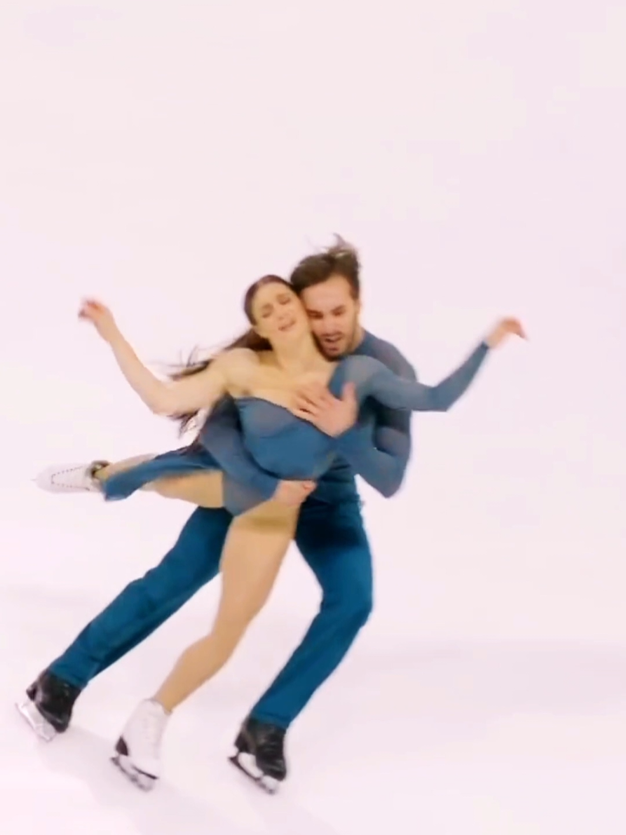 🩵 #patinacao #IceSkating #figureskating #danca #casal 