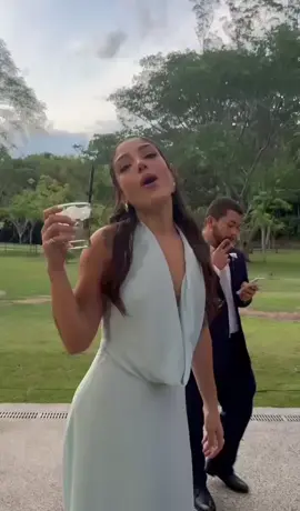 não era meu primeiro copo, tomei uns 20 copos mas poucas palavras p justificar isso HAHAHAHHAAH mas disseram que eu aproveitei 🤨 #fyppppp #casamento #madrinha #pt 