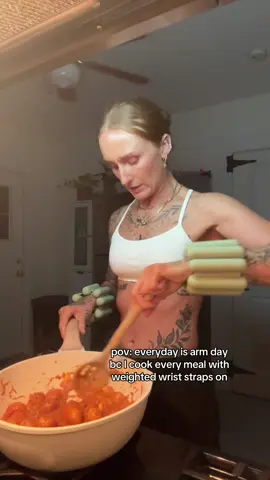 work smarter not harder 💪🏼 #fyp #cooking #weights 