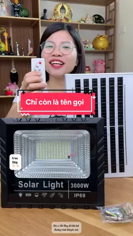 Không mua quá tiếc đèn năng lượng mặt trời giá hời#hangxinhtuoi #dennangluongmattroi #dennangluongmattroigiatot 