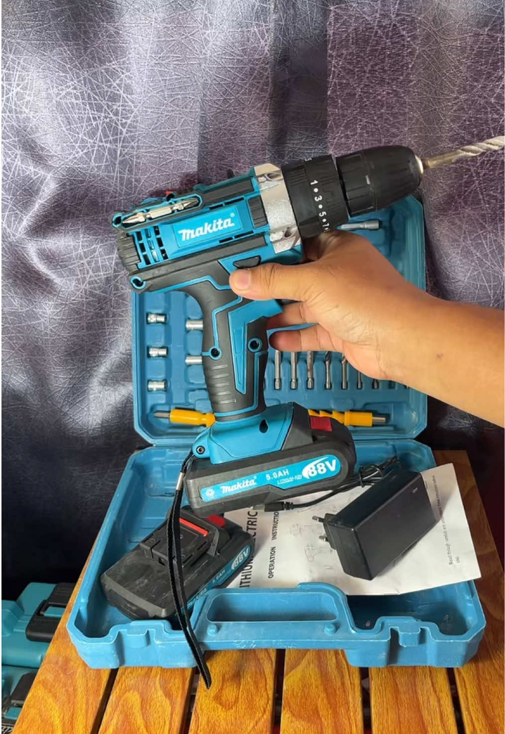 💥 Makita 88V Super Powerful! Ngebut ngebornya, hemat tenaganya 💪 🎉 Lagi promo 11.11, harga spesial cuma sebentar — buruan ambil sekarang! 🛒 #Makita88V #Promo1111 #BorKuatBanget #ToolsViral #FYPTools