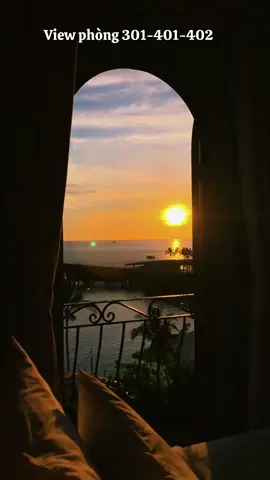 #juliet #thitranhoanghon🌅 #symphonyoftheseas #sunsettown #seaviews 