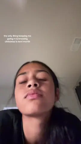 ignore how bad i look i js came home from 12 hrs of soccer 😇😇 #christmas #waiting #december #fyp #viral